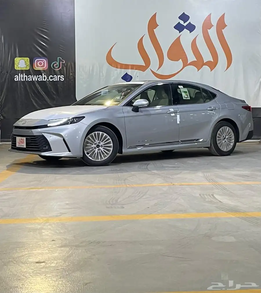 
								كامري بنزين LE  2025 فتحه سقف كامل									