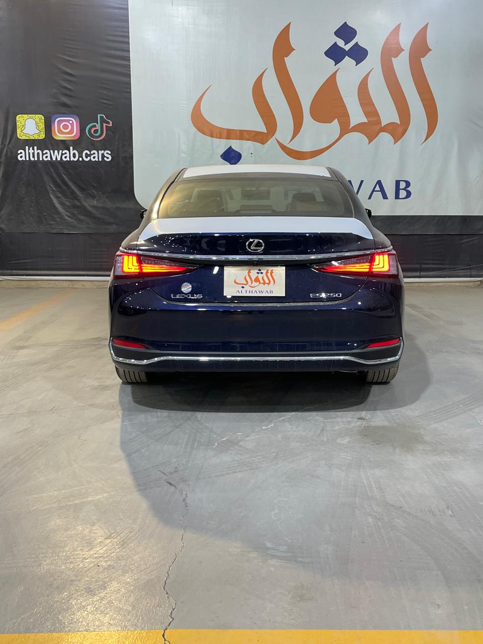 
								لكزس ES250 كامل									